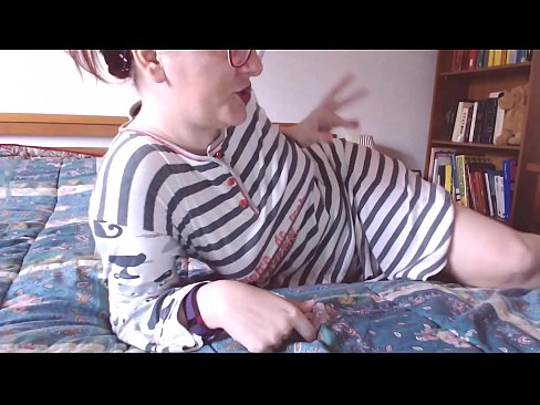 ❤️ Paimk šią didelę juodą varpą į burną maža vergė Gražus porno prie mūsų ﹏